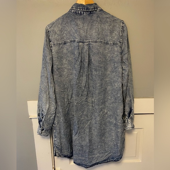 Acid Wash Chambray Shirt Dress - Picture 10 of 10